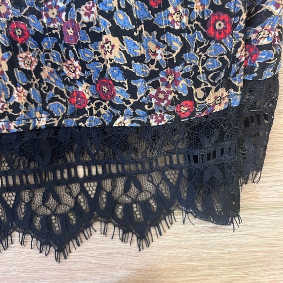 Dex dress Size M Floral and lace - Picture 2 of 6